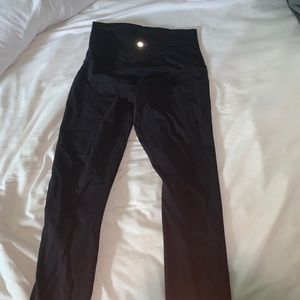 Lululemon leggings size 6